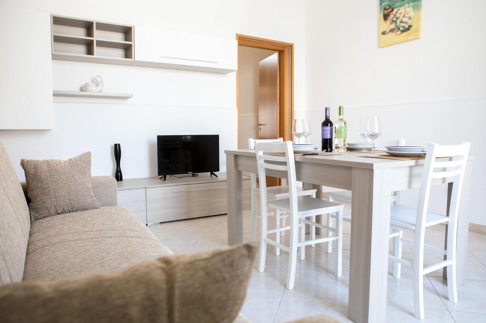Appartement Elisena à Torre Lapillo Extérieur photo